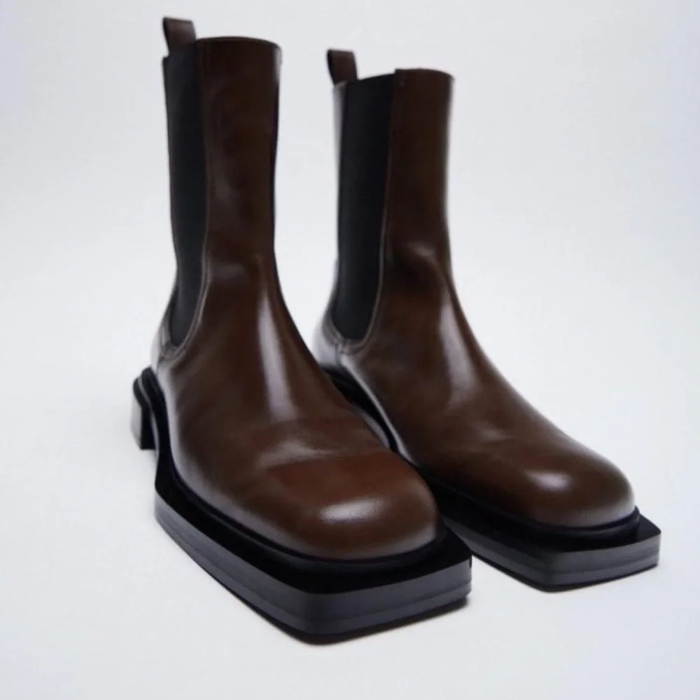 ZARA Brown Leather Chelsea Boots size 6